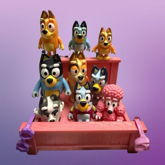 BLUEY Heeler Jeep - Cabana Pool - 3 in 1 Airplane Resort Figures Accessories - Picture 2 of 15